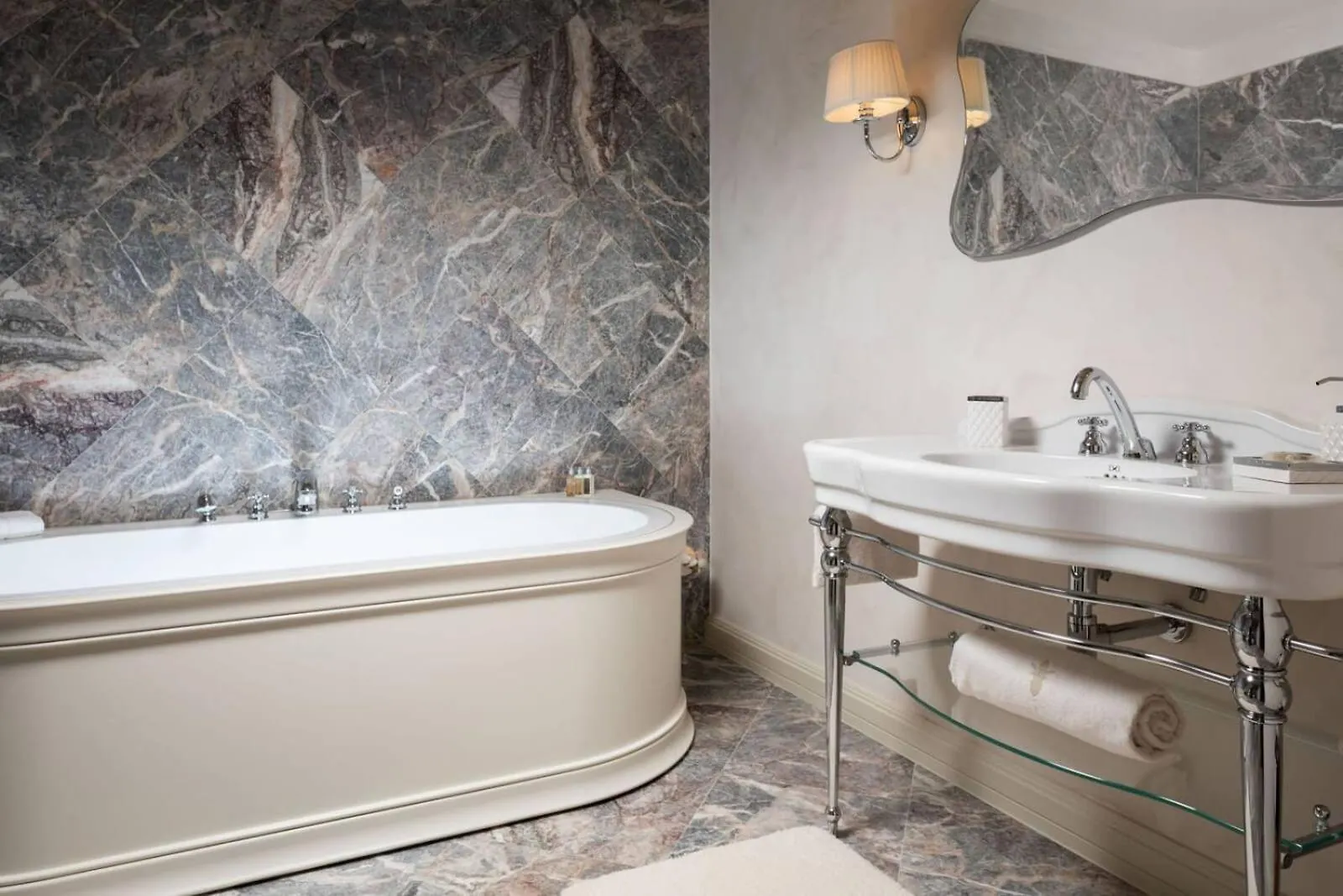 Luxury Villa Constanza Near Porec For 8 People Only 2 Km From The Sea Tar-Vabriga